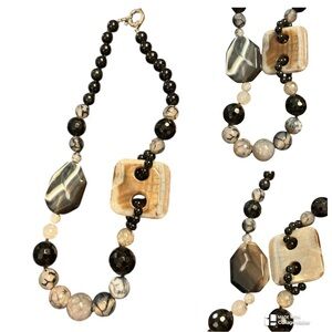 Black Onyx and Agate beaded necklace